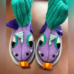 Garnet Hill Size 12 Kids Slippers